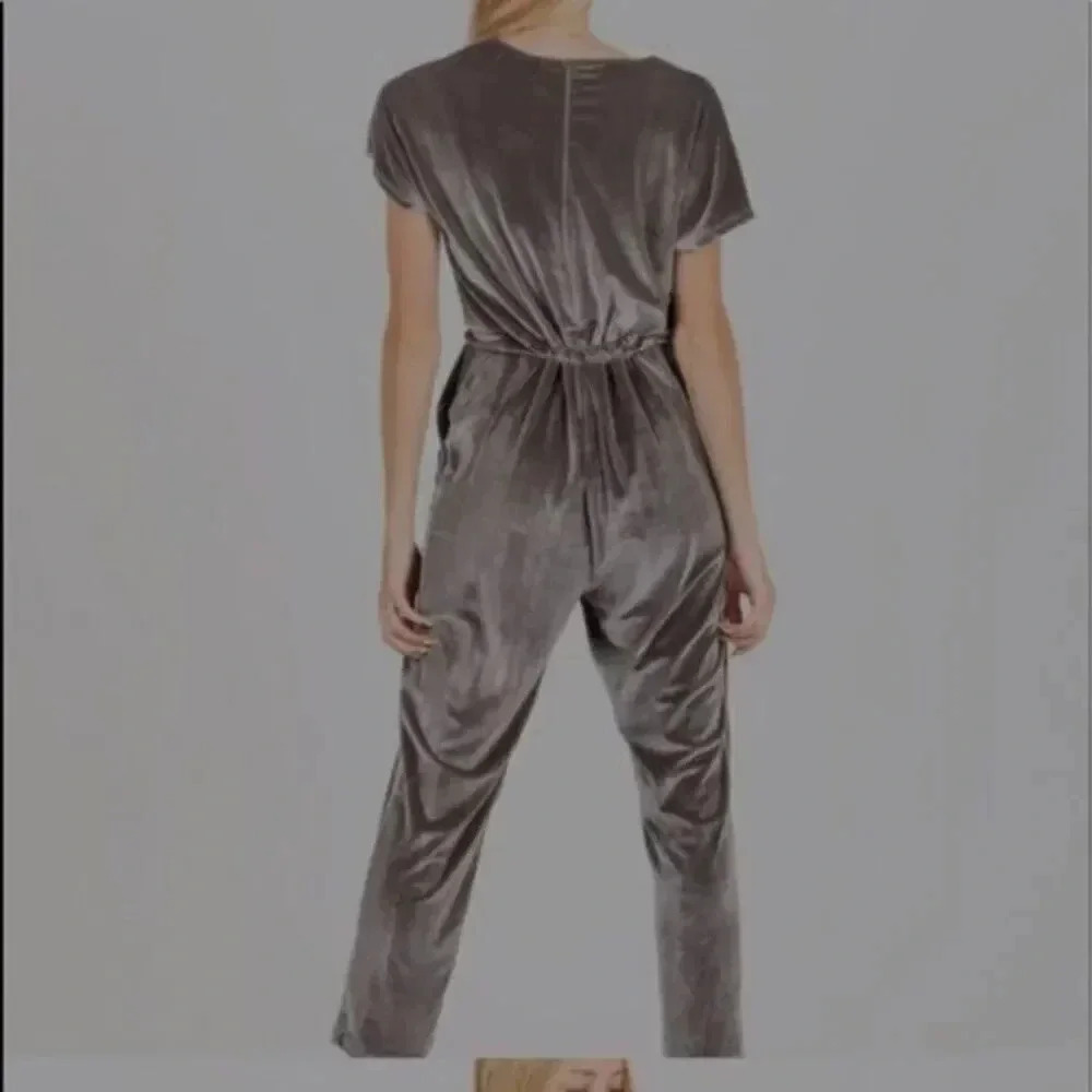 Piper & Scoot Bianca Velvet Gray Jumpsuit size Medium